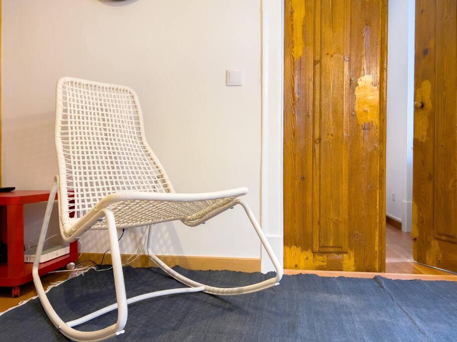 10 Bairro Alto Apartment