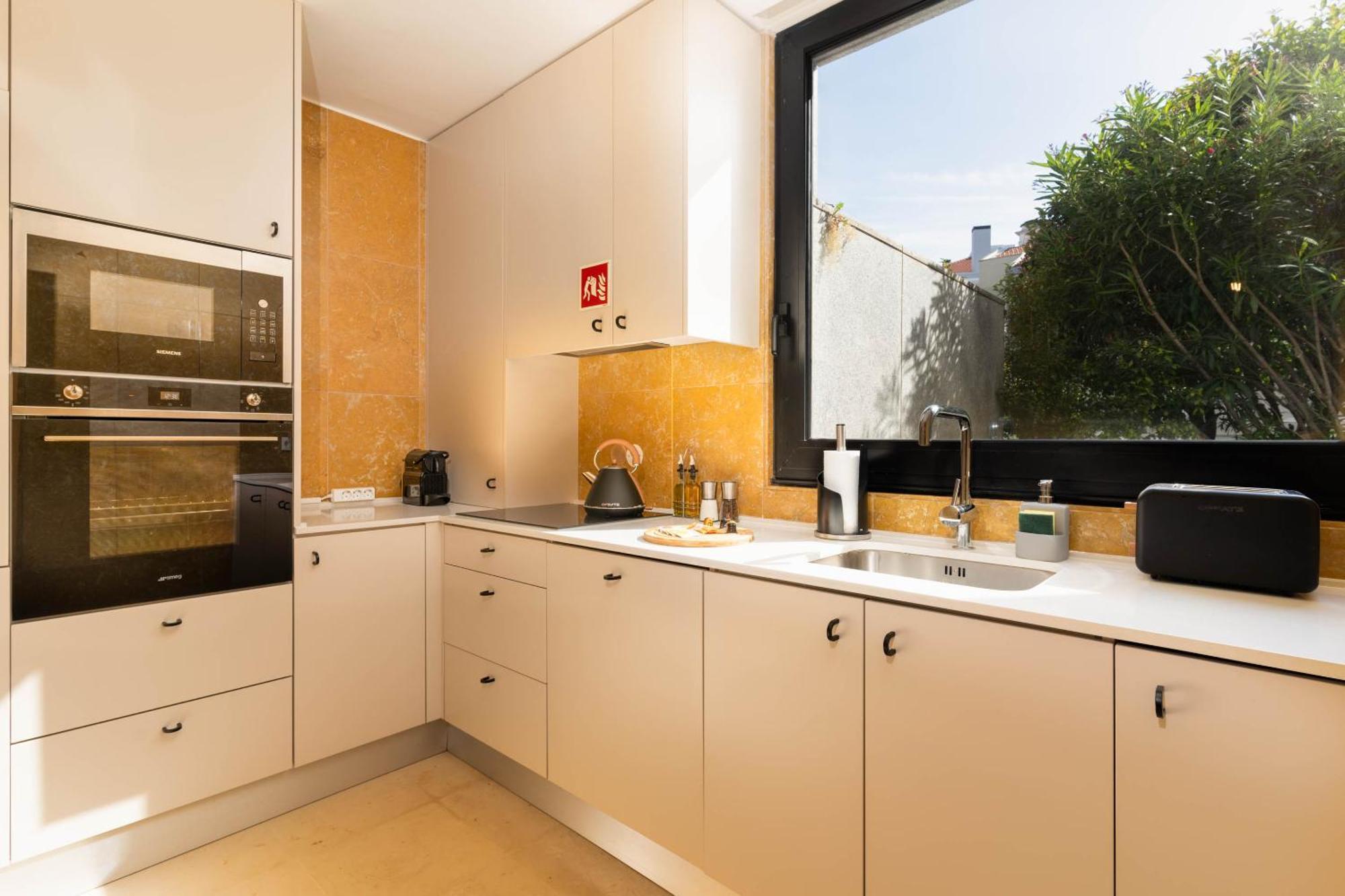 Apartment Limehome Rua Eca De Queiroz Lisbon