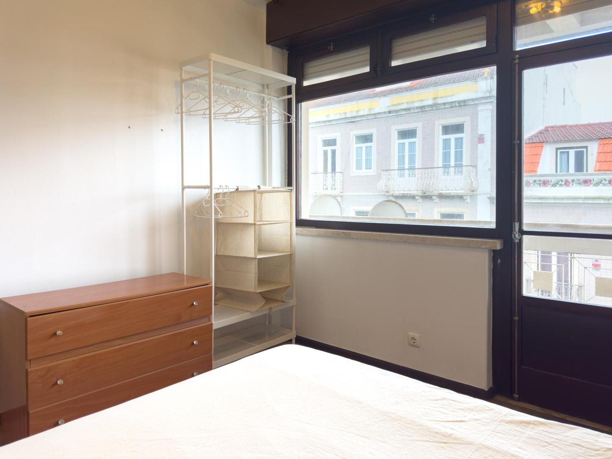 Double Bed In Old Town Homestay Lisbon