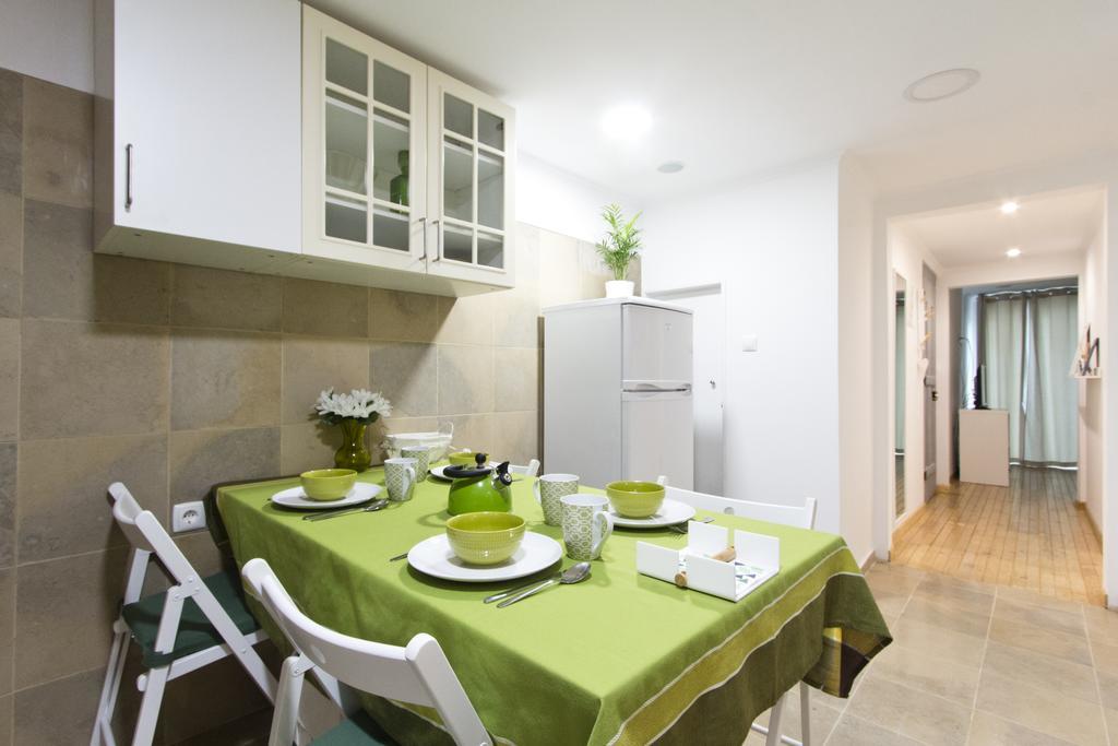 Bairro Alto - Bica 1 *