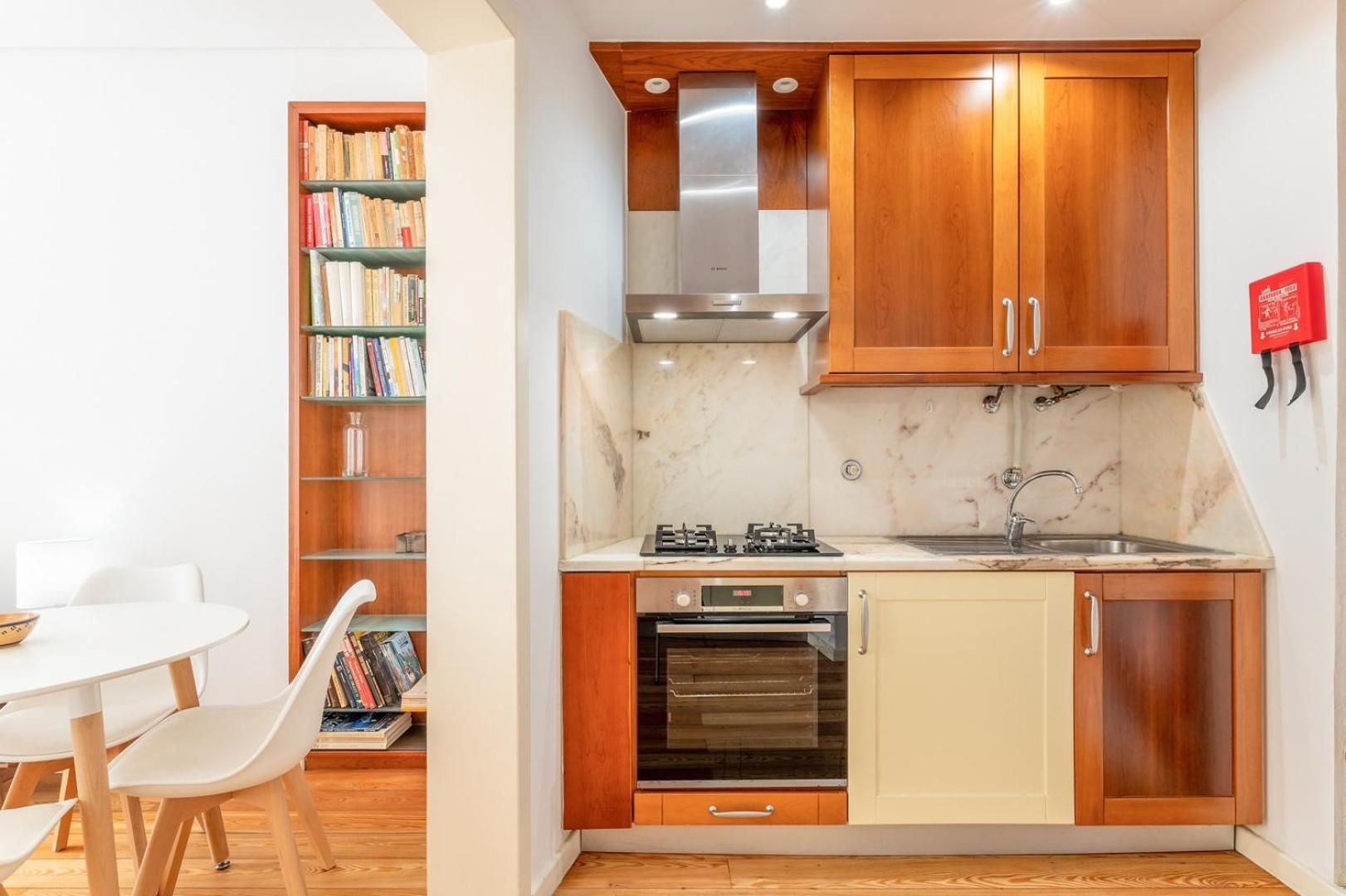 Guestready - Charming With A Garden * Lisbon