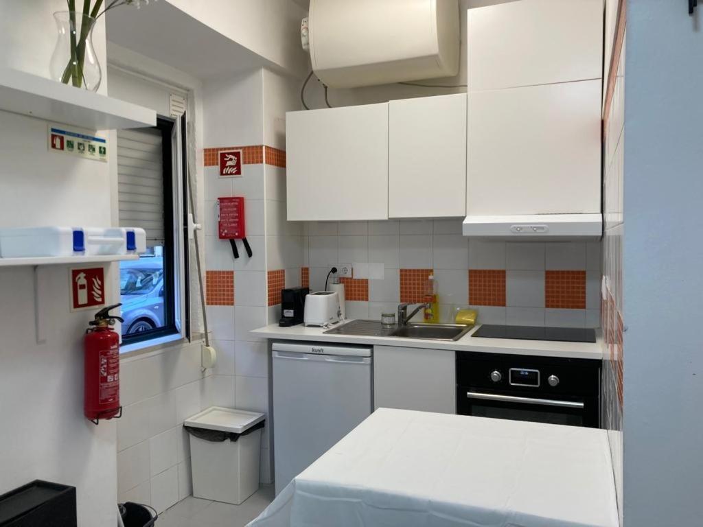 Lisbon's Cozy House Apartment