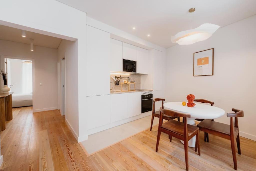 Orange House - Beautiful Two-bedroom 1d * Lisboa