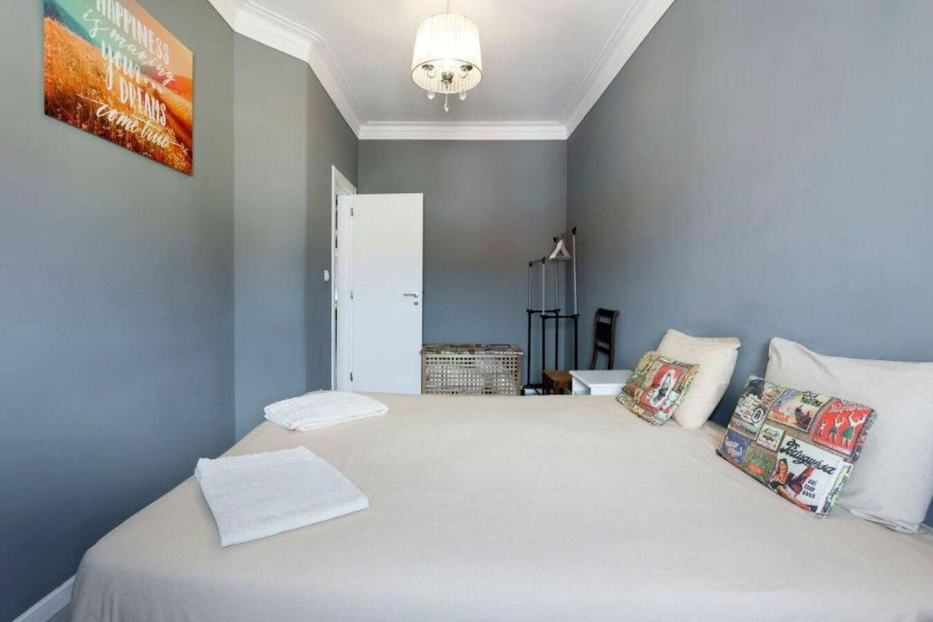 Be Local - With 2 Bedrooms In Moscavide - Apartment