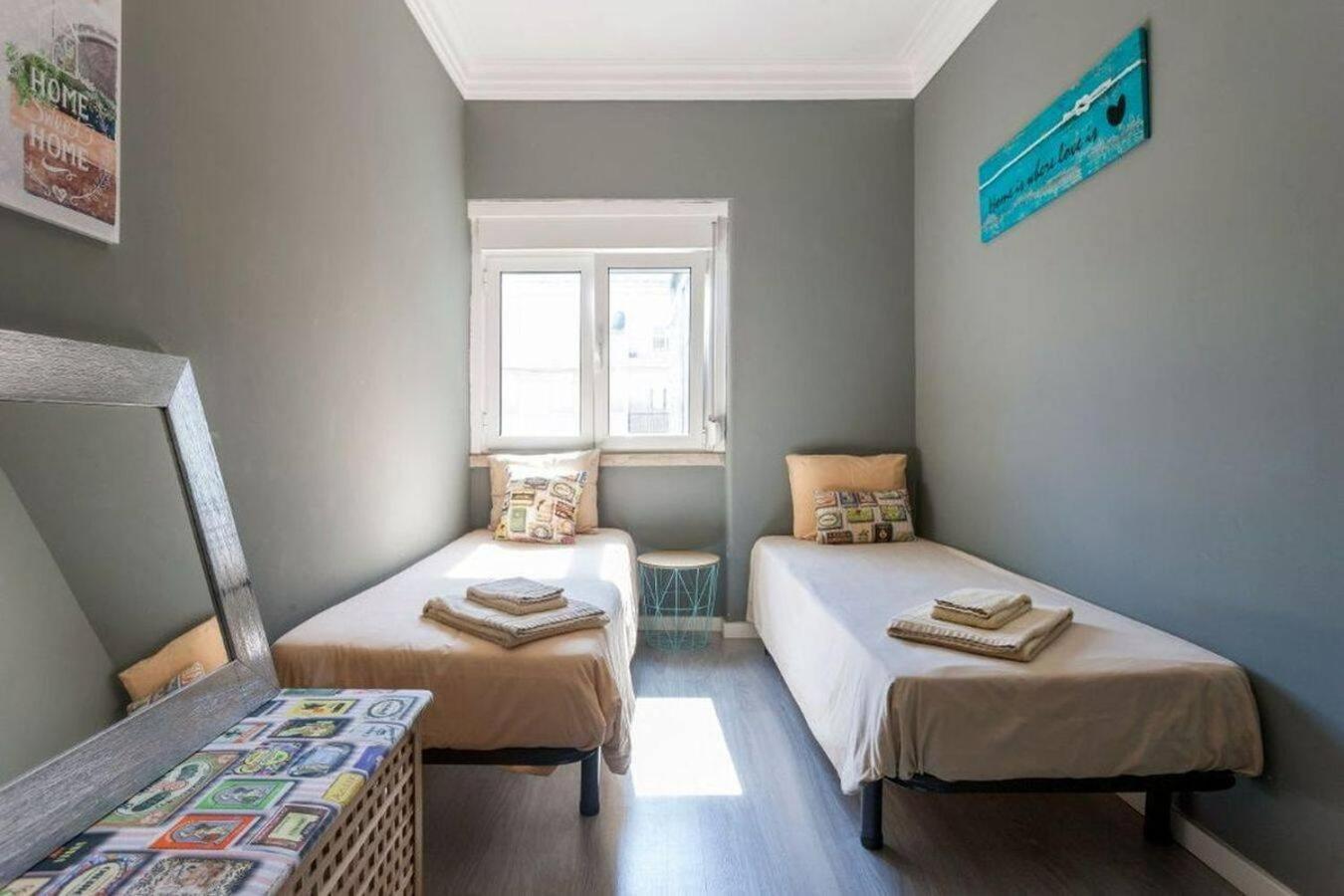 Be Local - With 2 Bedrooms In Moscavide - *
