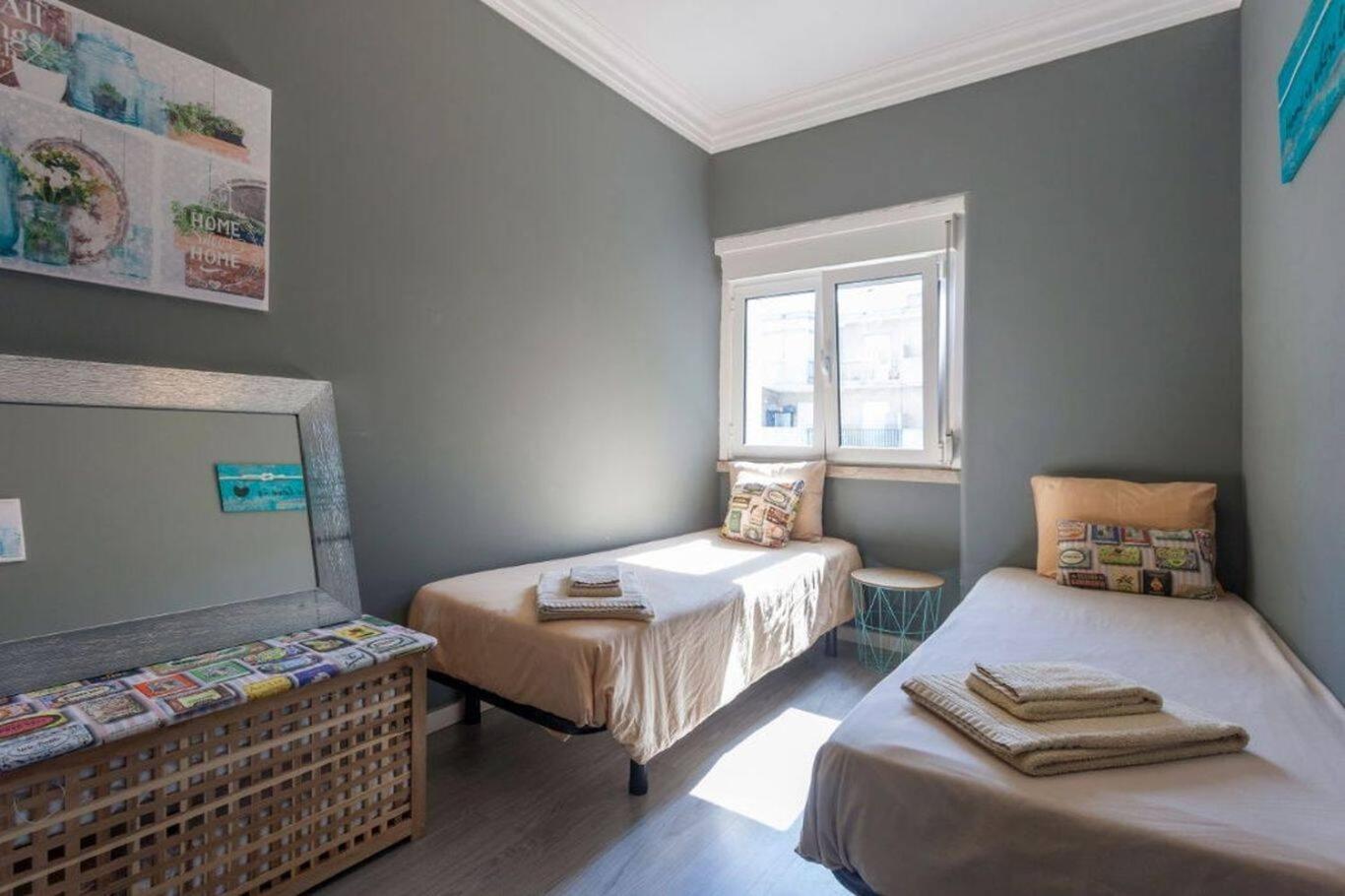Be Local - With 2 Bedrooms In Moscavide -