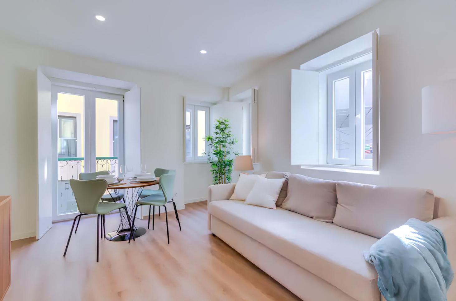 Graceful 1 Bedroom - G201 Apartment *