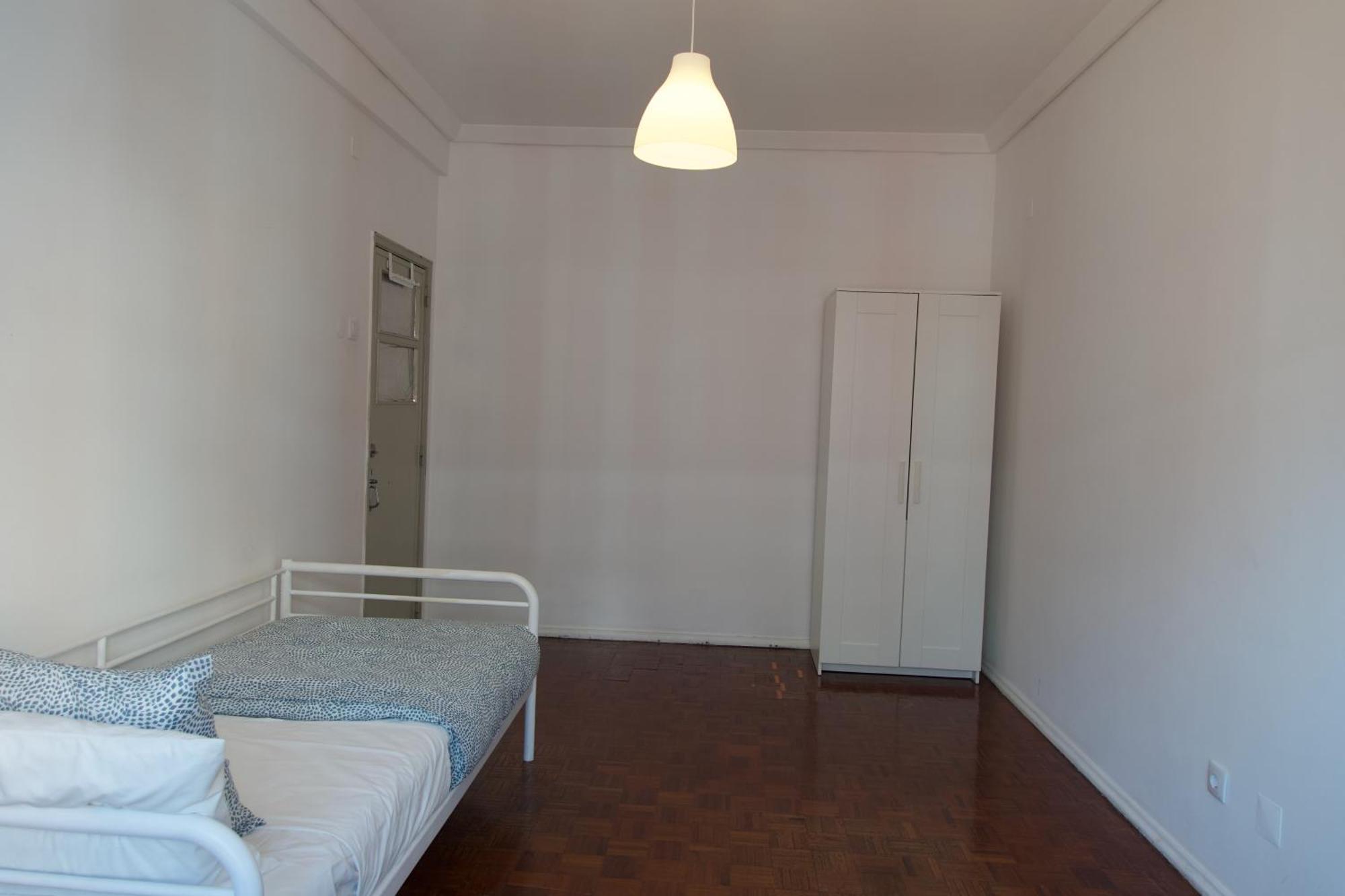 Modern Suites - Floor Homestay *