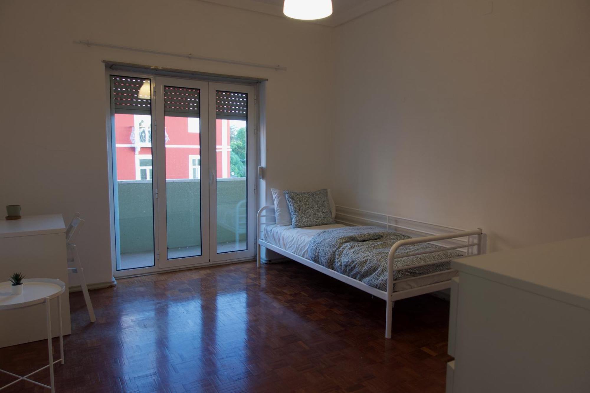 Modern Suites - Floor Homestay Lisbon