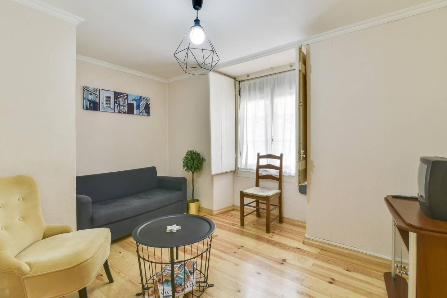 Portuguese Design 1 Bedroom In The Heart Of * Lisbon