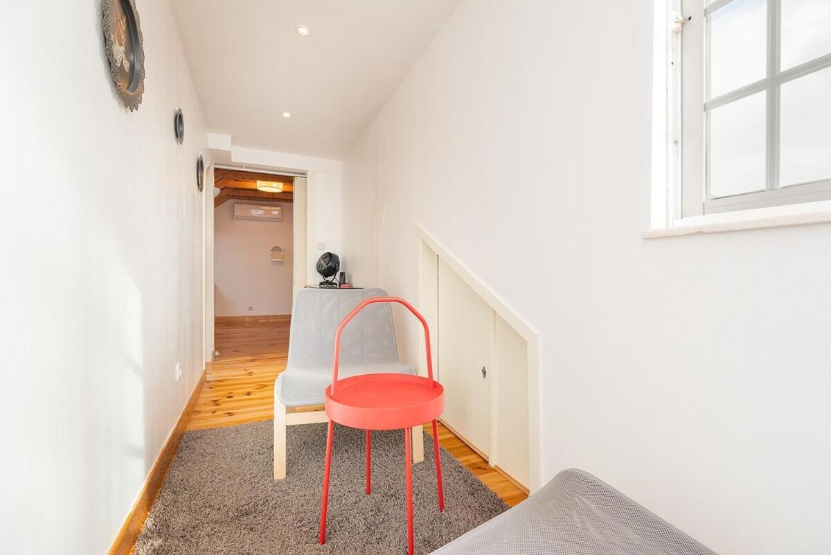 Apartment Attic With Balcony In Bairro Alto Lisbon