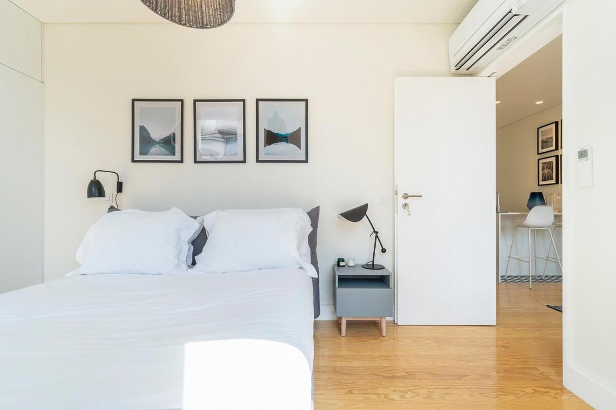 Modern 1 Bedroom With Balcony * Lisbon