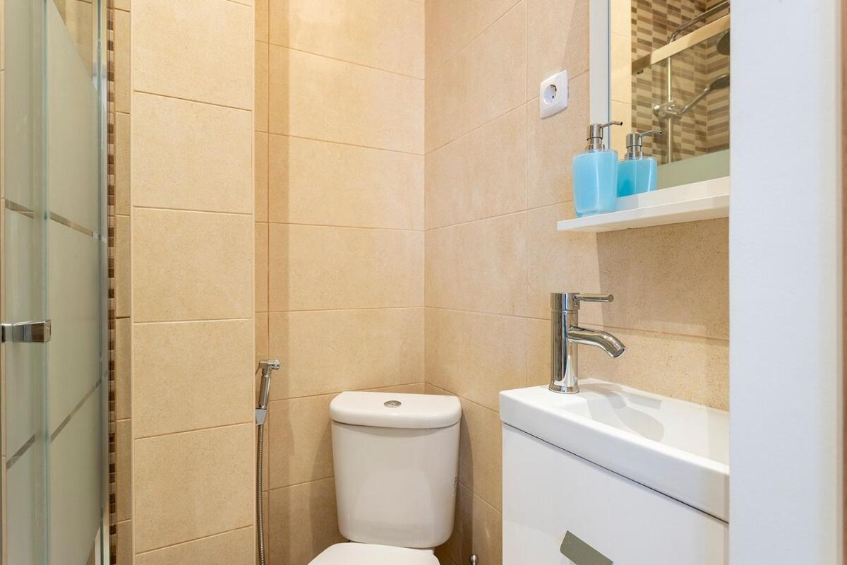 Apartment Bright 1 Bedroom In The Heart Of Sunny Lisbon