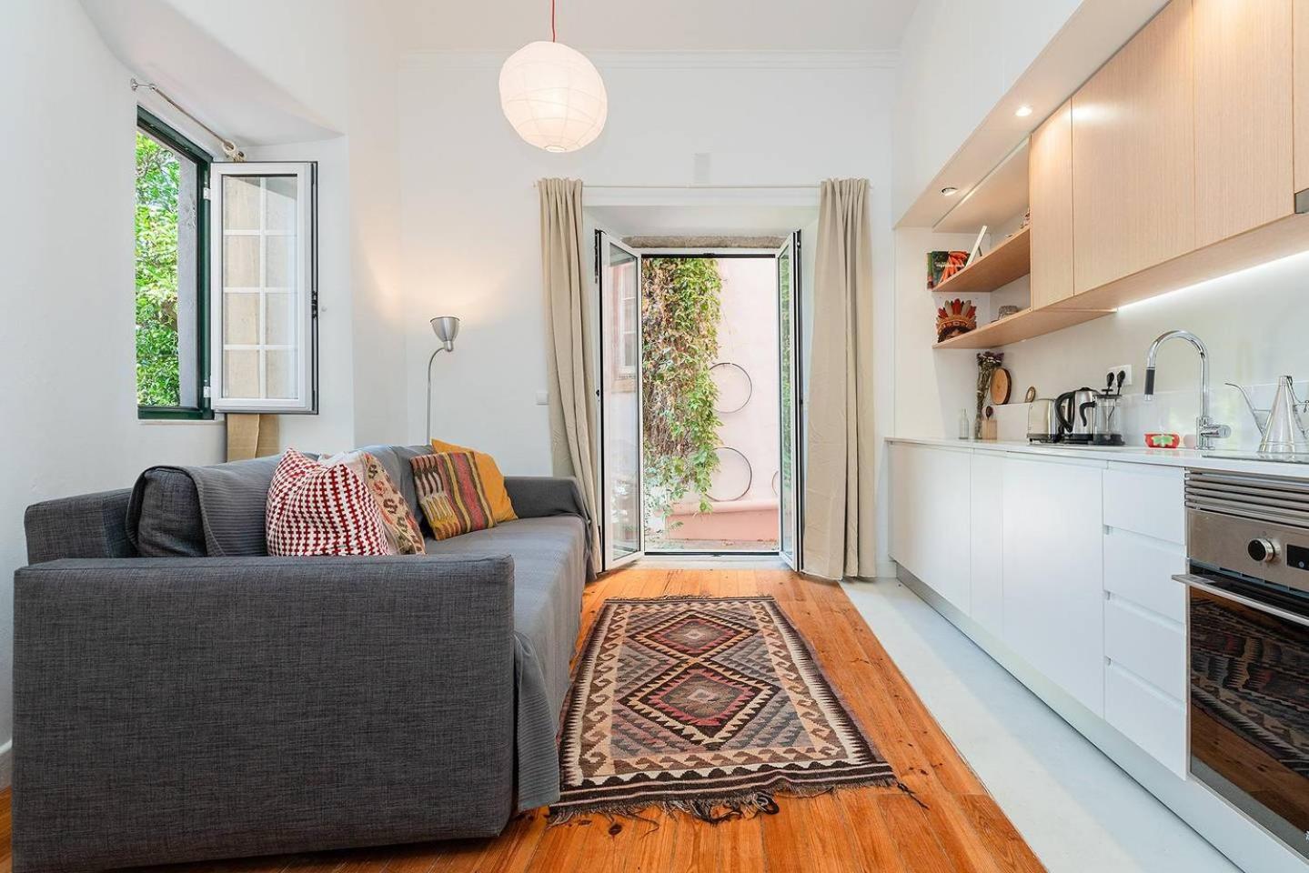 Cosy 2 Bed Flat With Terrace Near Av Liberdade