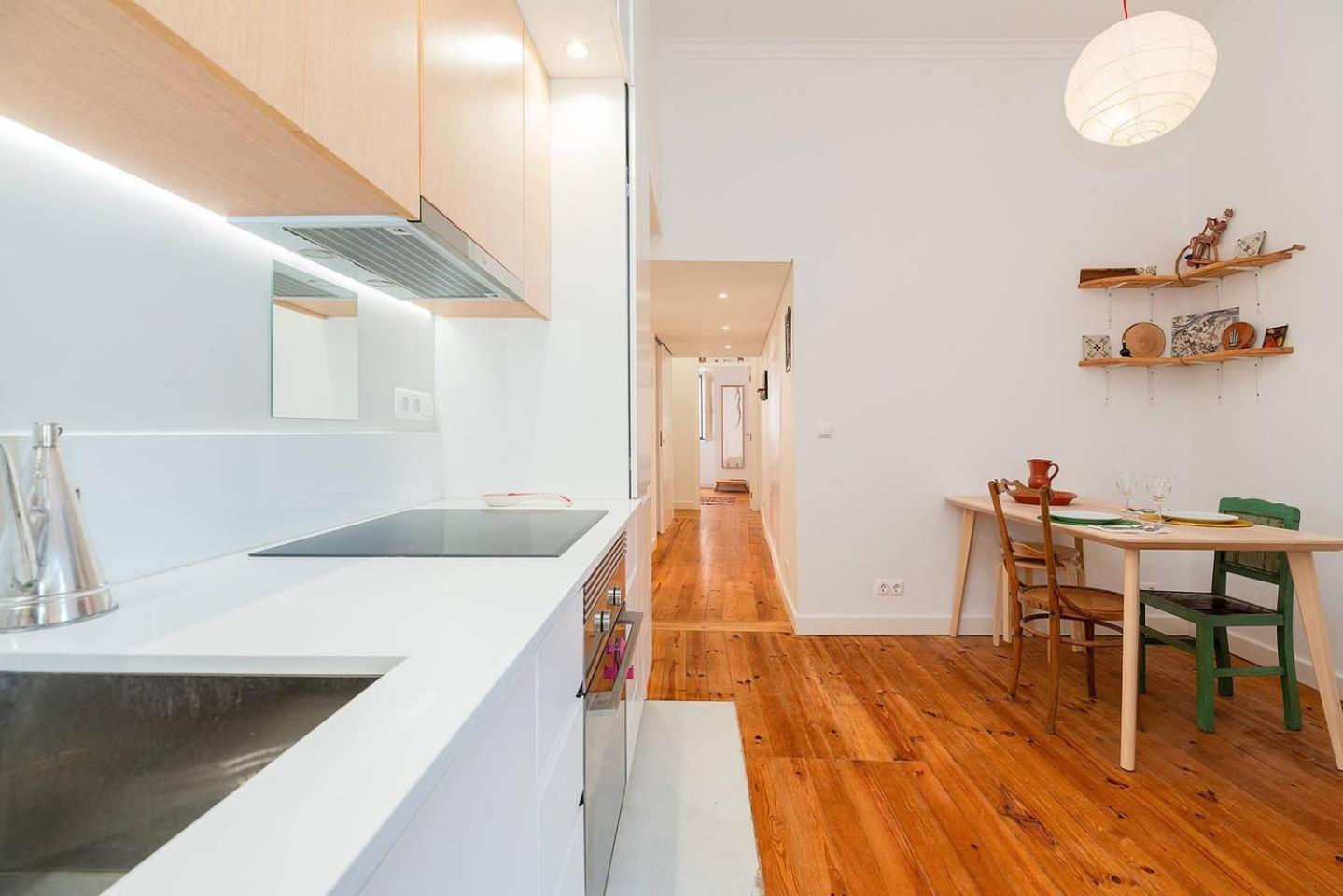 Cosy 2 Bed Flat With Terrace Near Av Liberdade Apartment
