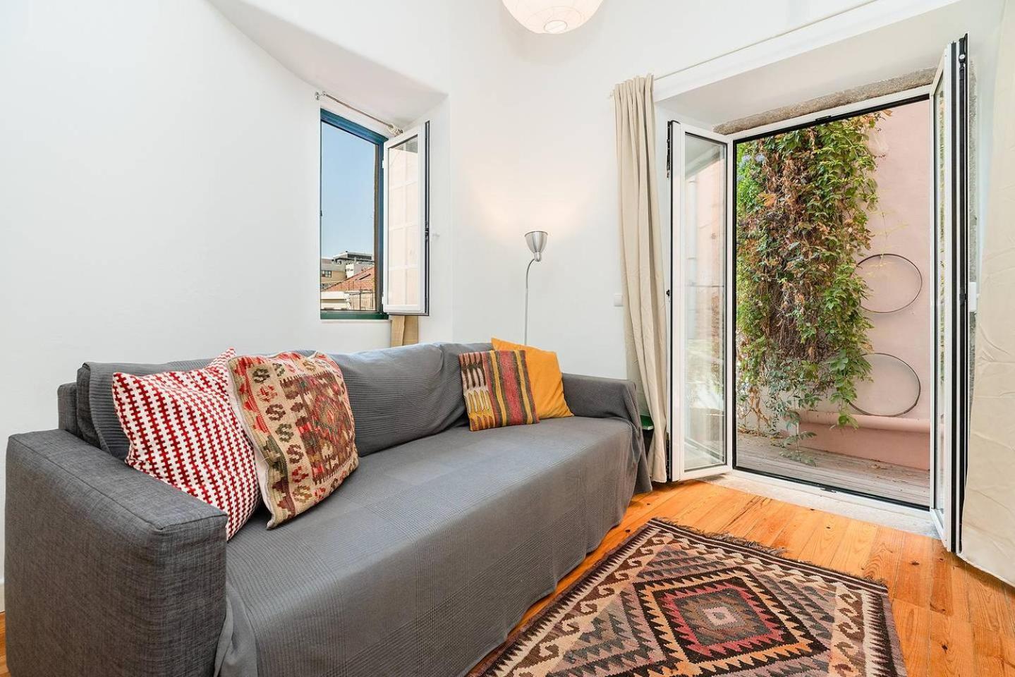 Apartment Cosy 2 Bed Flat With Terrace Near Av Liberdade *