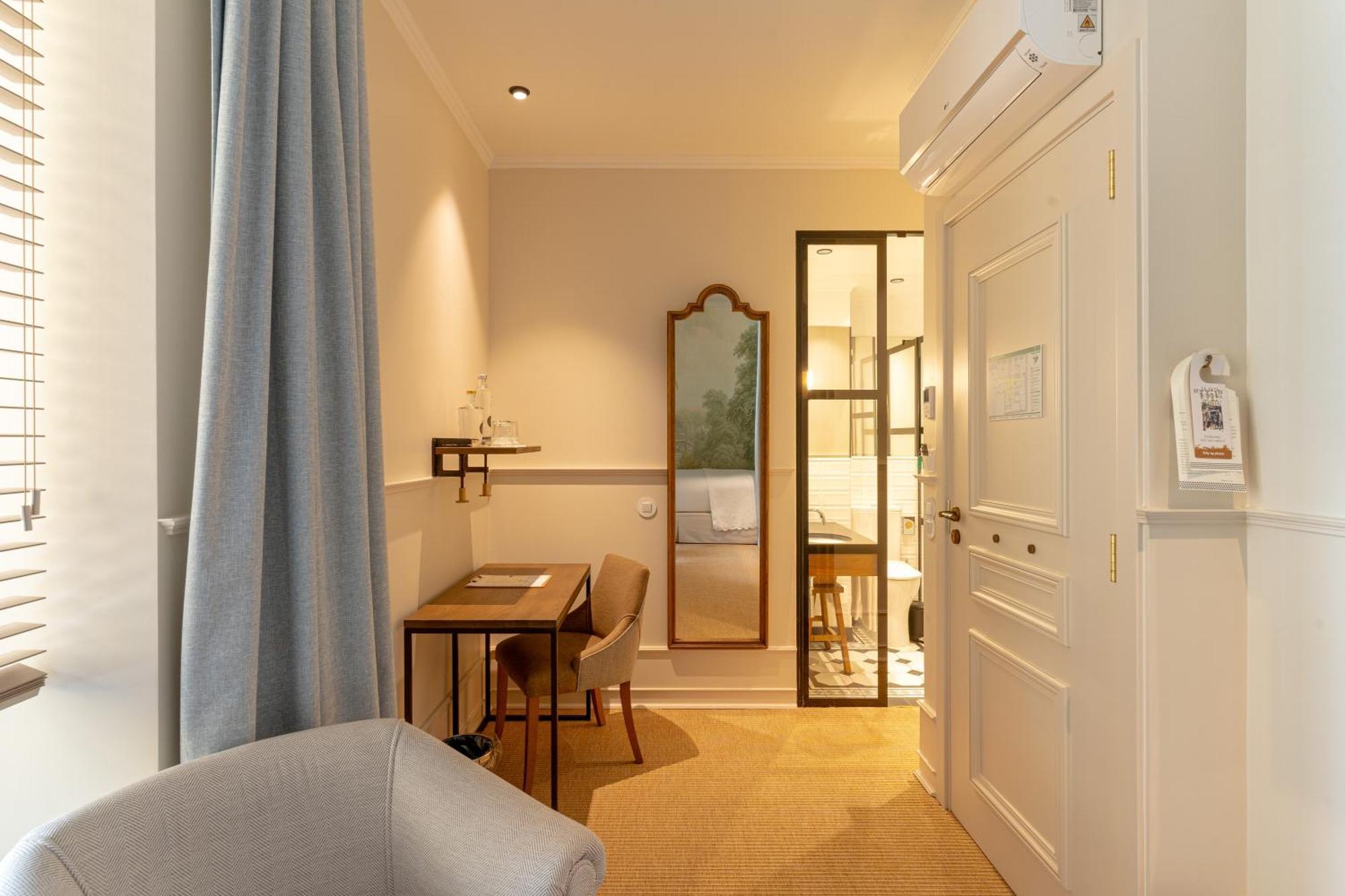 Hotel Almalusa Alfama Lisbon