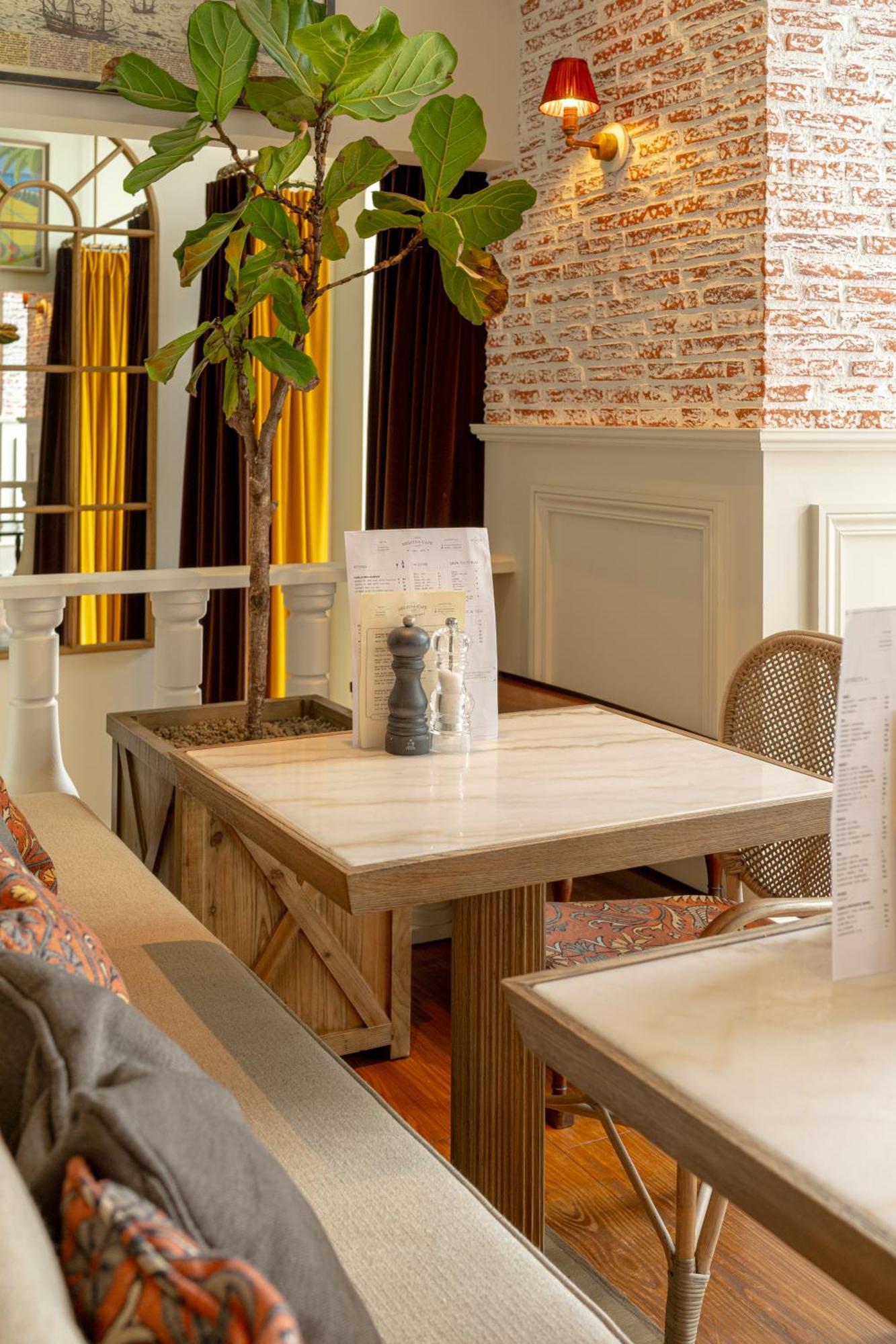 Almalusa Alfama Hotel 4*