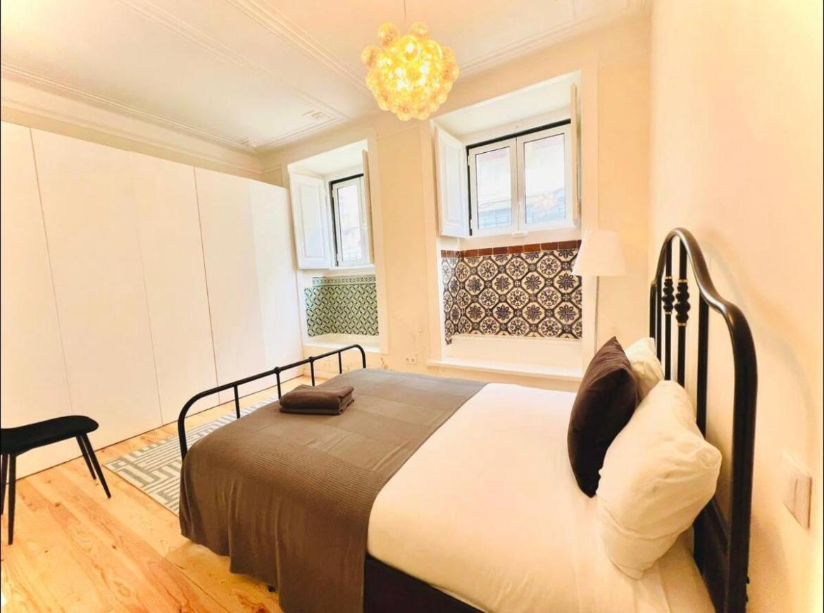Center 3 Bedroom Flat Next To Avenida Liberdade Apartment Lisbon