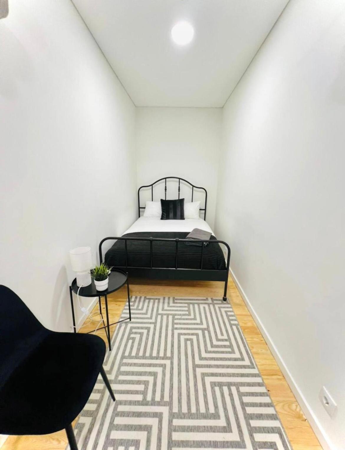 Apartment Center 3 Bedroom Flat Next To Avenida Liberdade Lisbon