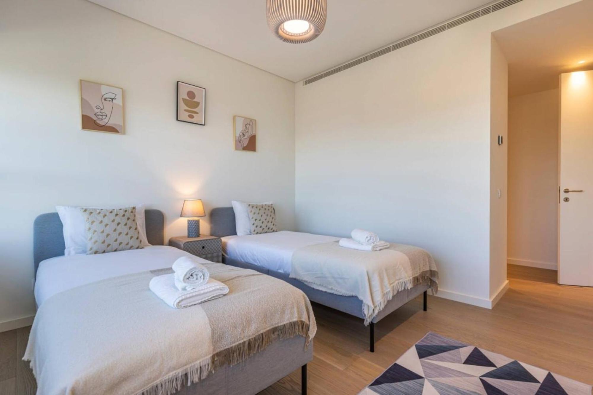 Riverside Delight Apartment Lisbon