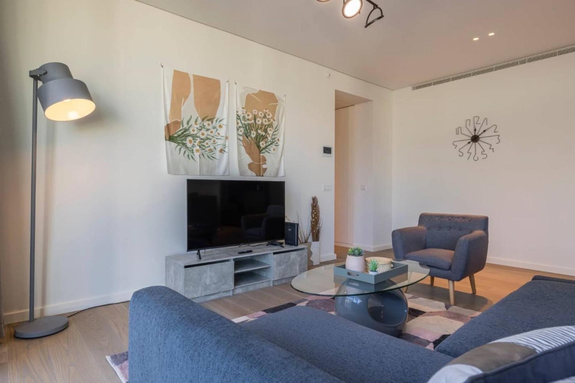 Riverside Delight Apartment