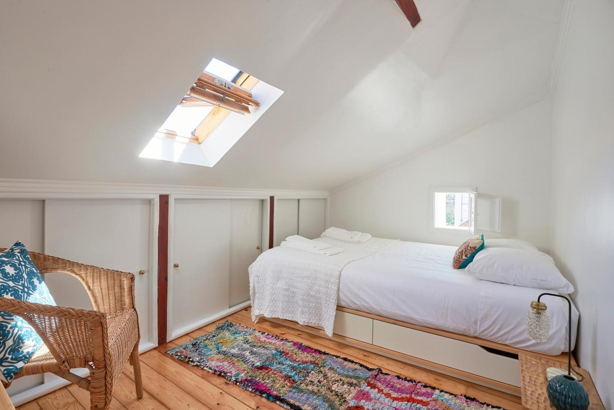 Central, Comfy And Light-filled Apt, By Timecooler * Lisbon