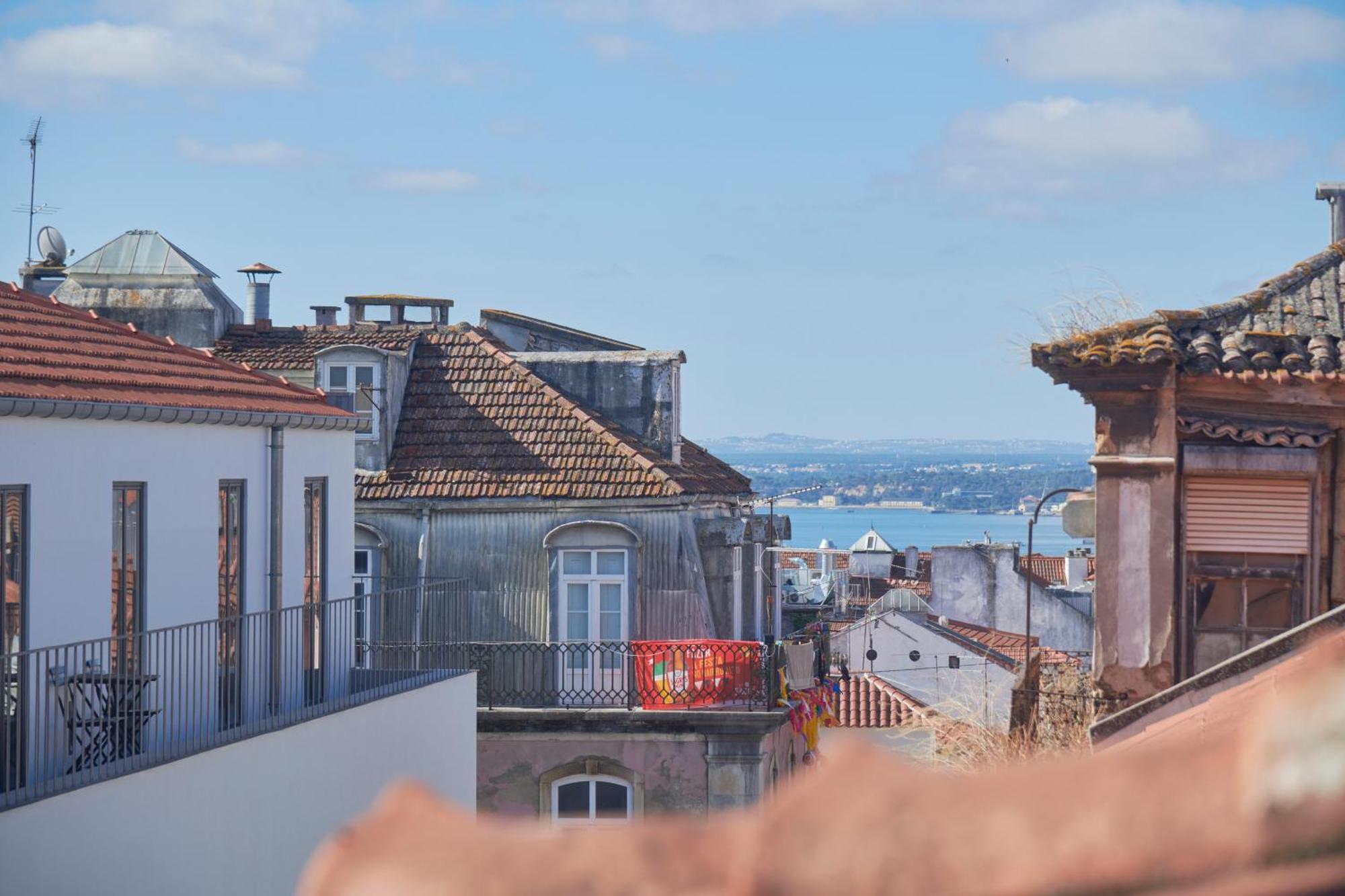 Bairro Alto Nightlife Hub, By Timecooler *