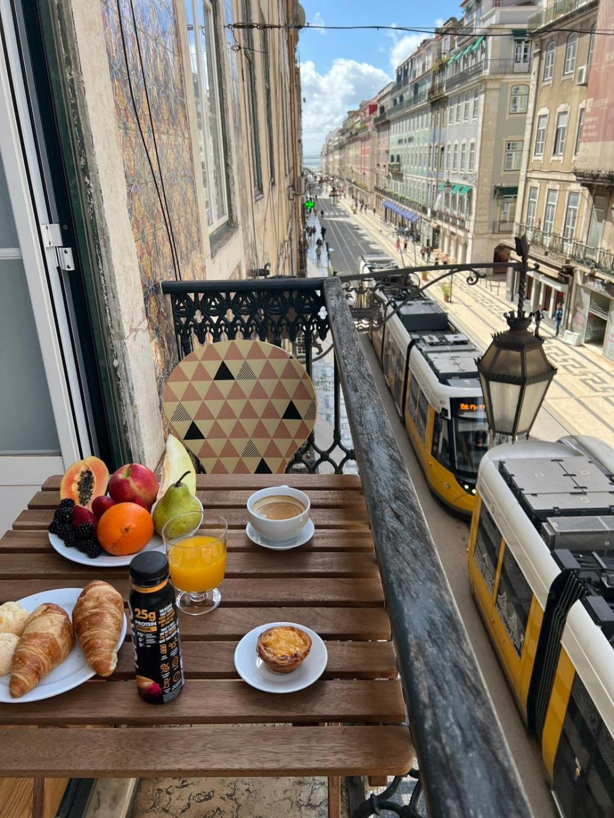 Homestay No Chiado Baixa De - Em Apartamento Partilhado