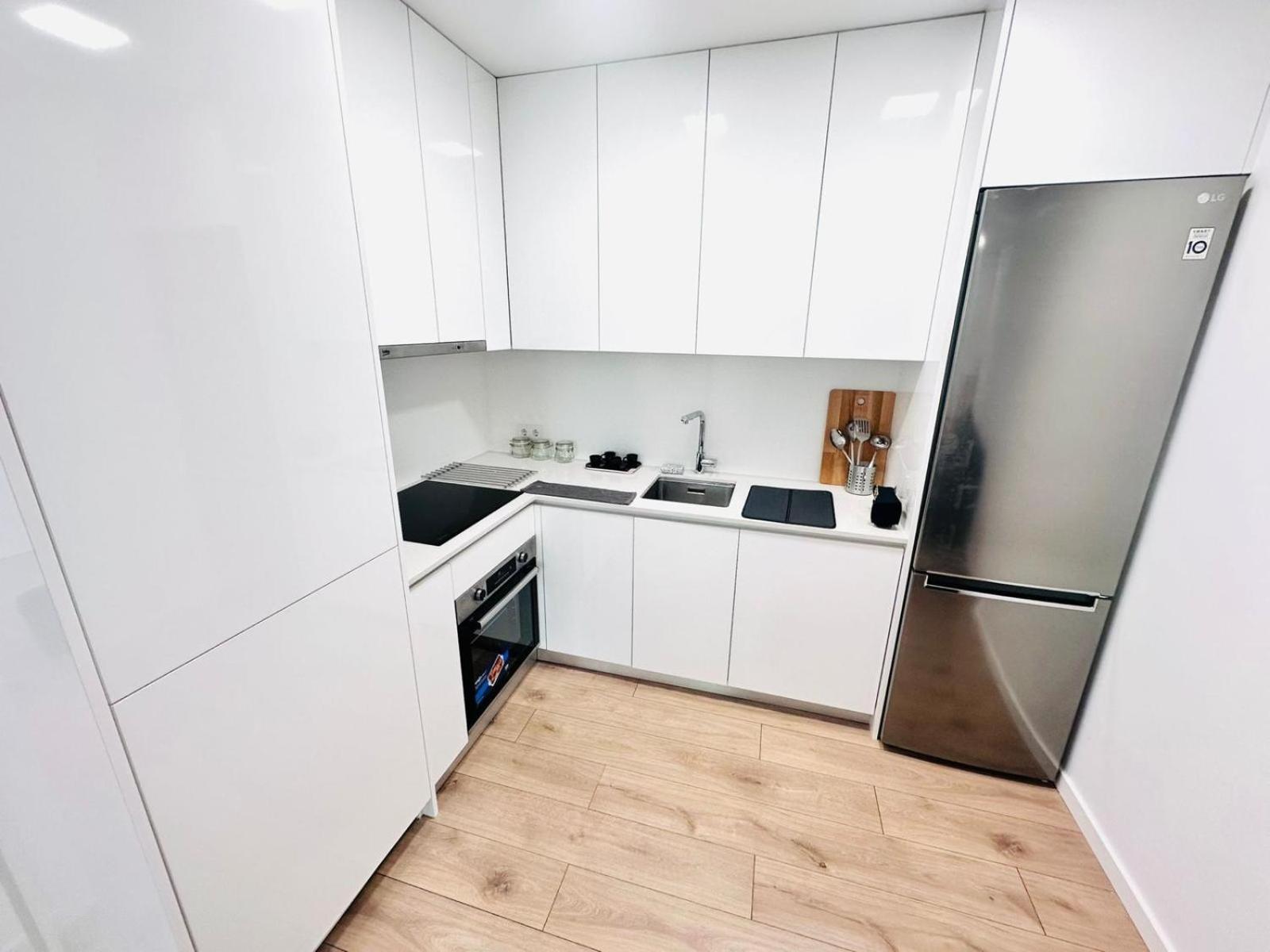 Center 3 Bedroom Flat Next To Avenida Almirante Reis * Lisbon