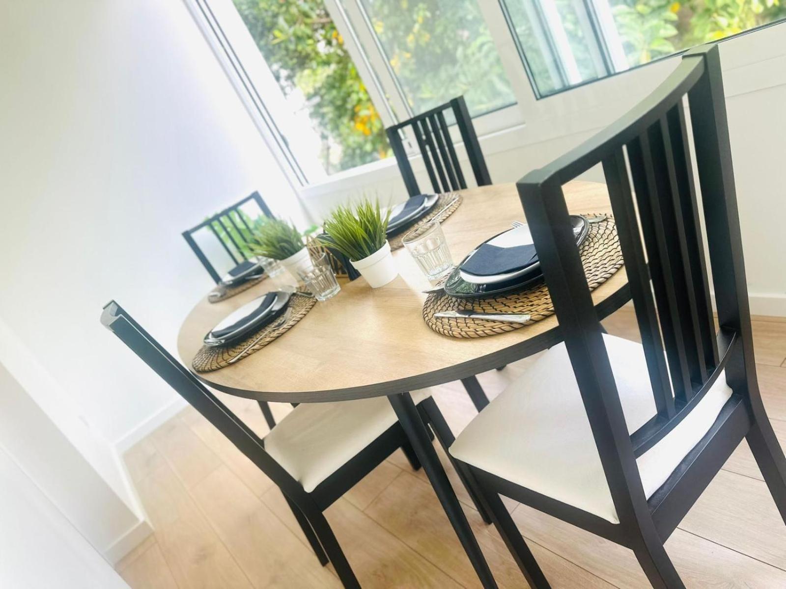 Center 3 Bedroom Flat Next To Avenida Almirante Reis * Lisbon