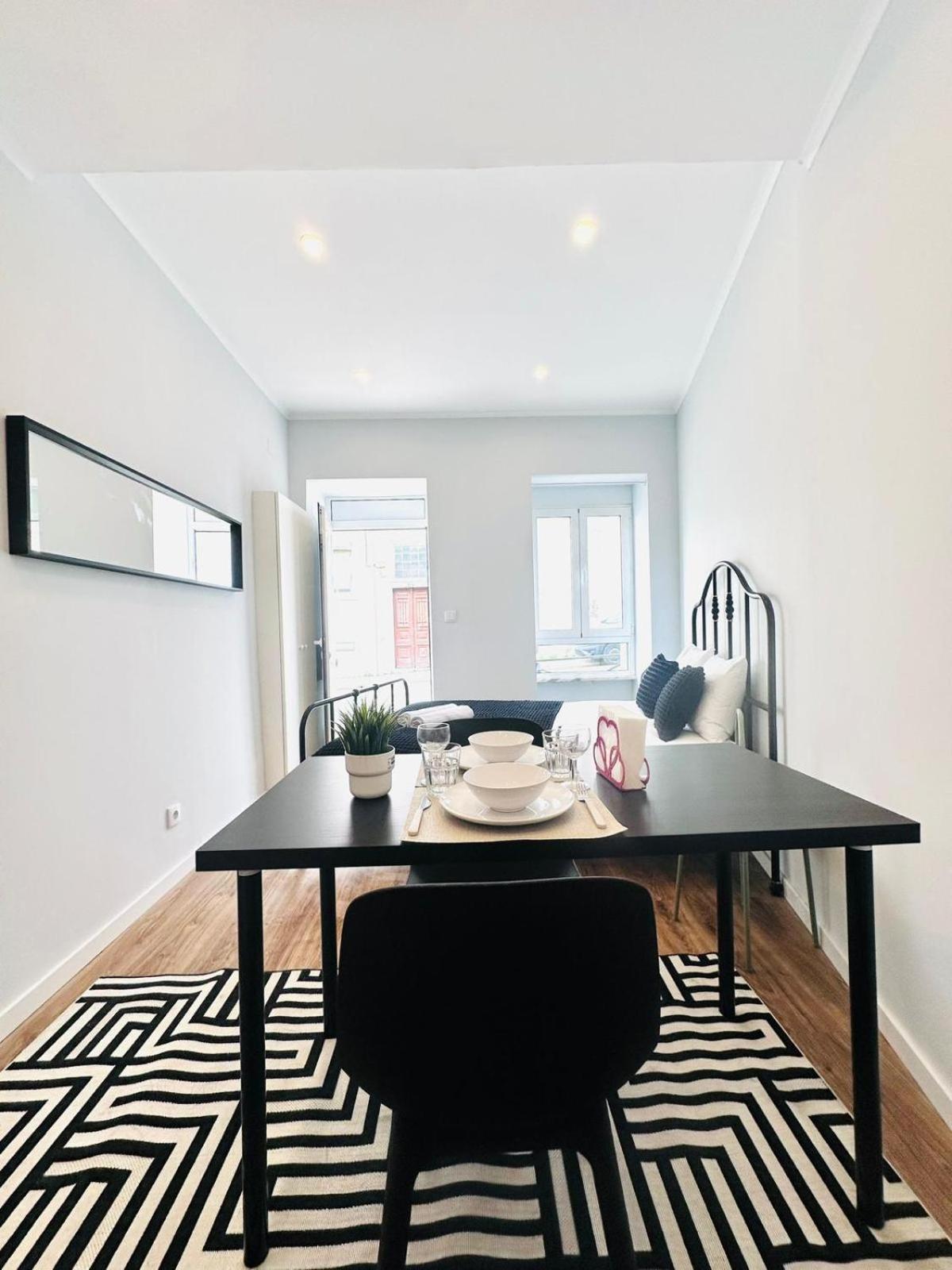 222 Charm For Tourists Apartment *