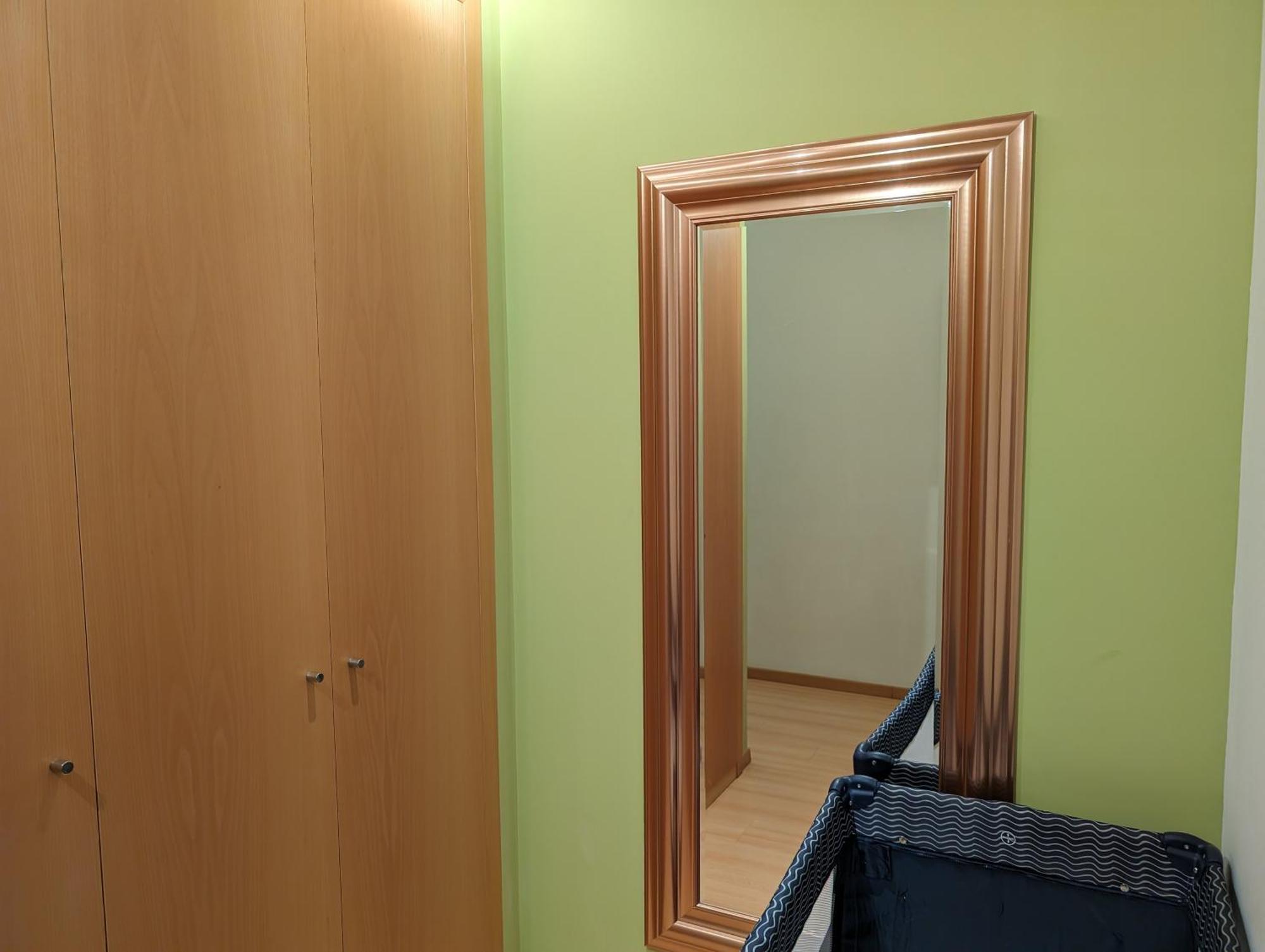 Airport Apartment