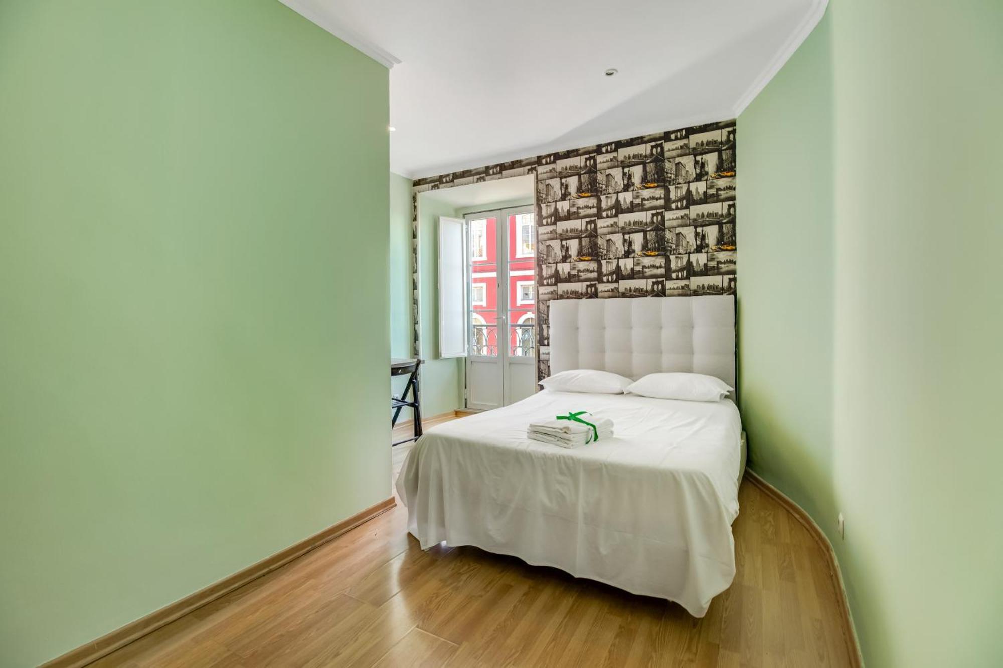 Apartment Spacious In Lisbon's Historic Centre 65 M² Parking Lisbon