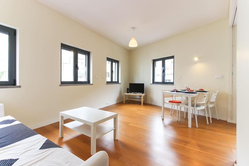 Nova Graca 1 * Lisbon
