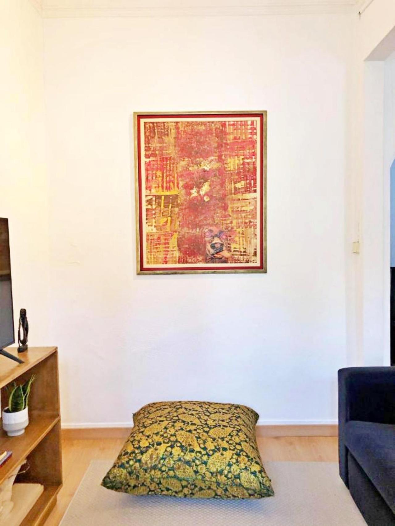 Vintage 2 Bd By Hostlovers