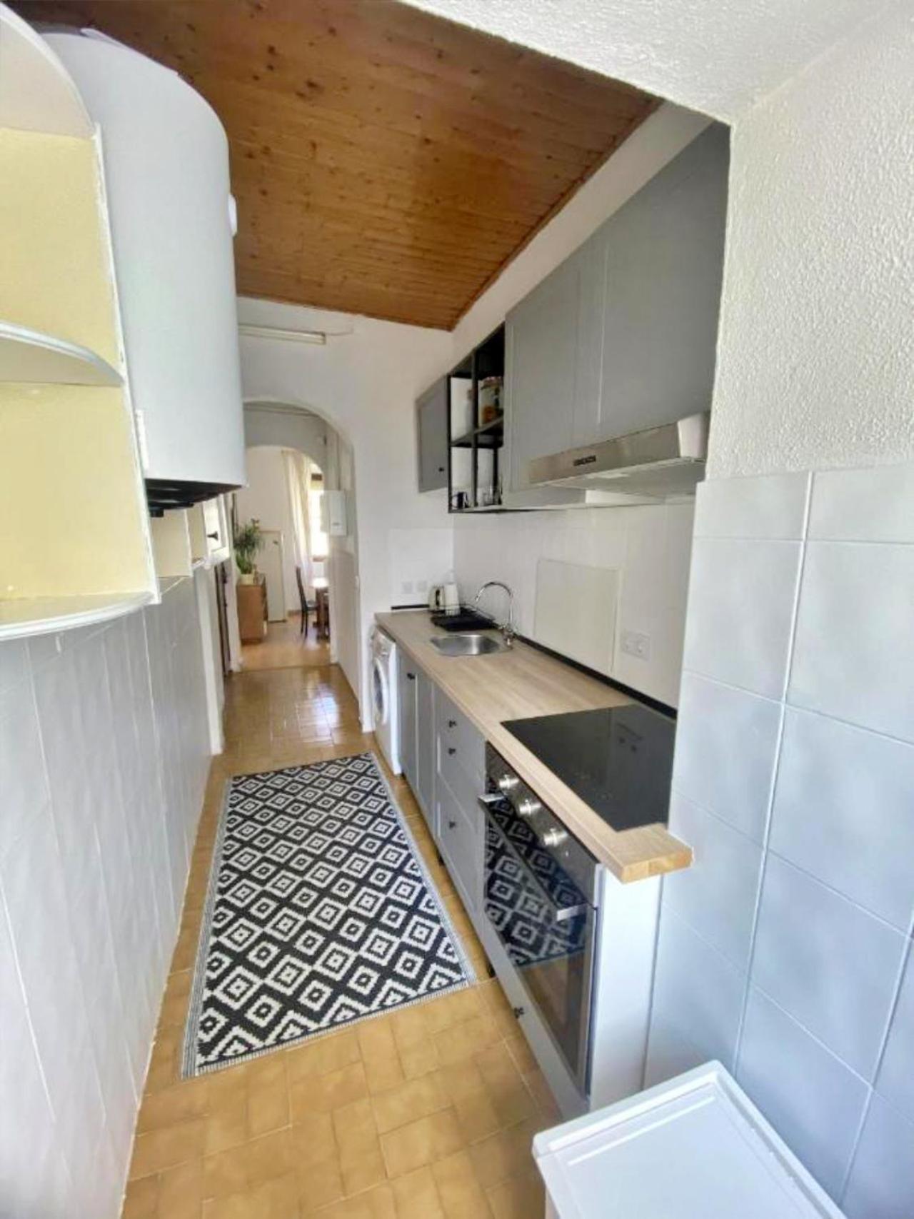 Vintage 2 Bd By Hostlovers