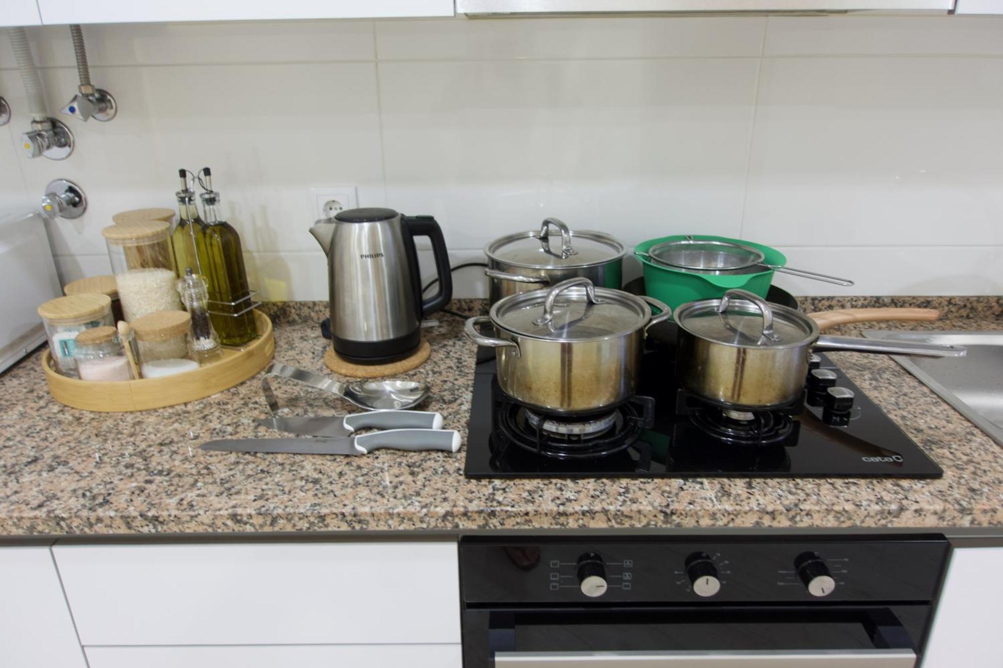 Cosmopolitan - Ground Floor Homestay *