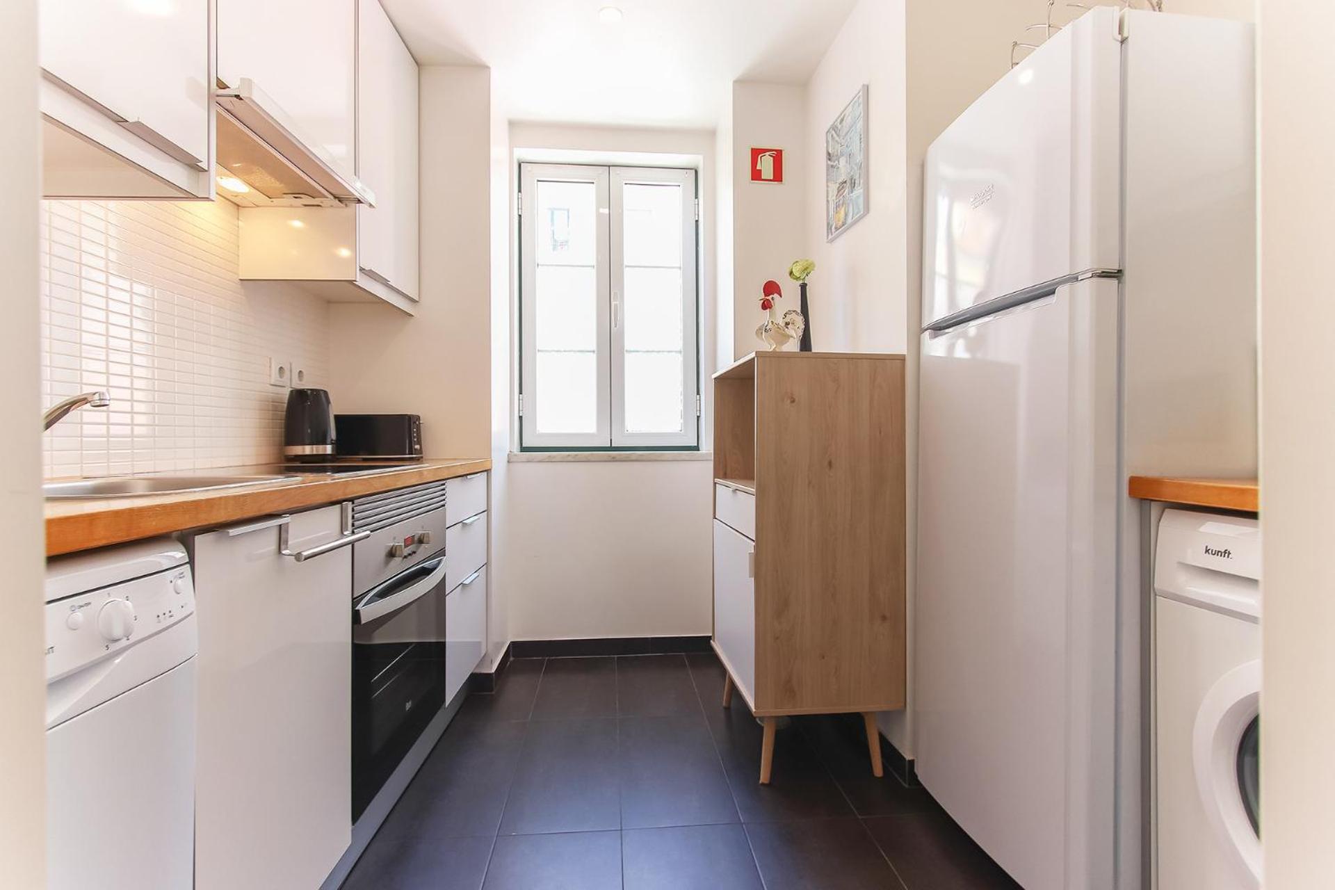 Typical Madragoa By Homing * Lisbon