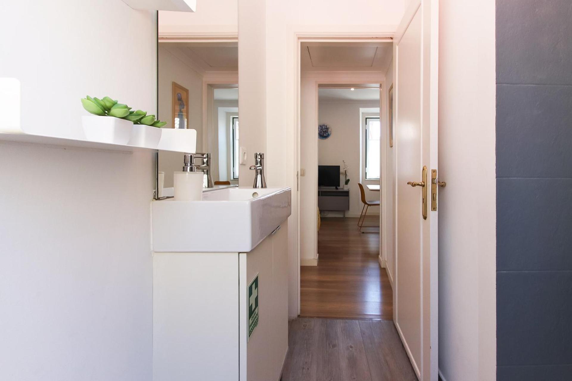 Typical Madragoa By Homing Apartment Lisbon
