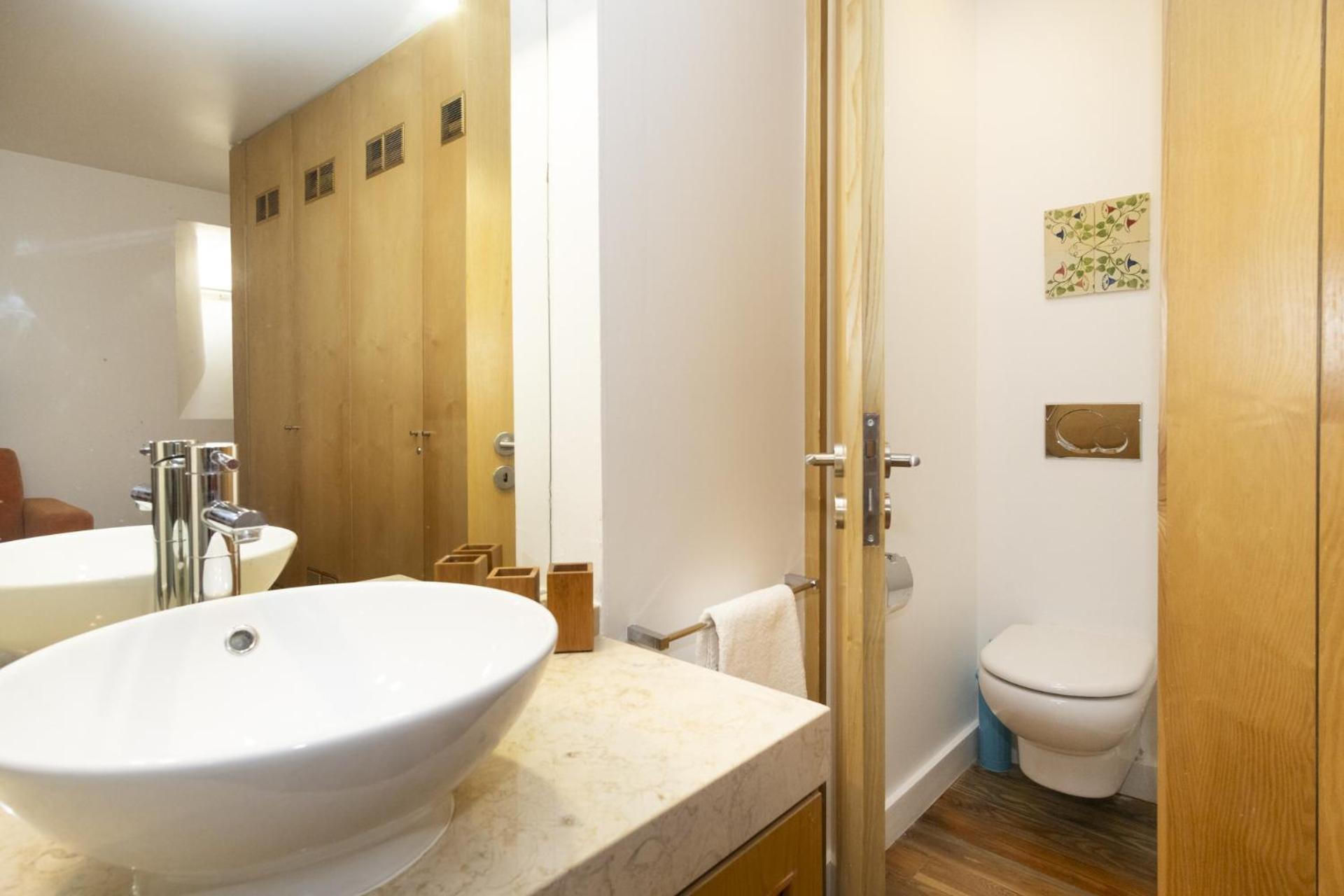 Apartment With Terrace In Downtown - Ttl279 Lisbon