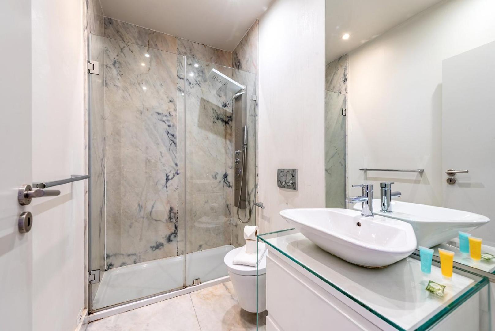Guestready - Newly Renovated Chiado Haven Lisbon