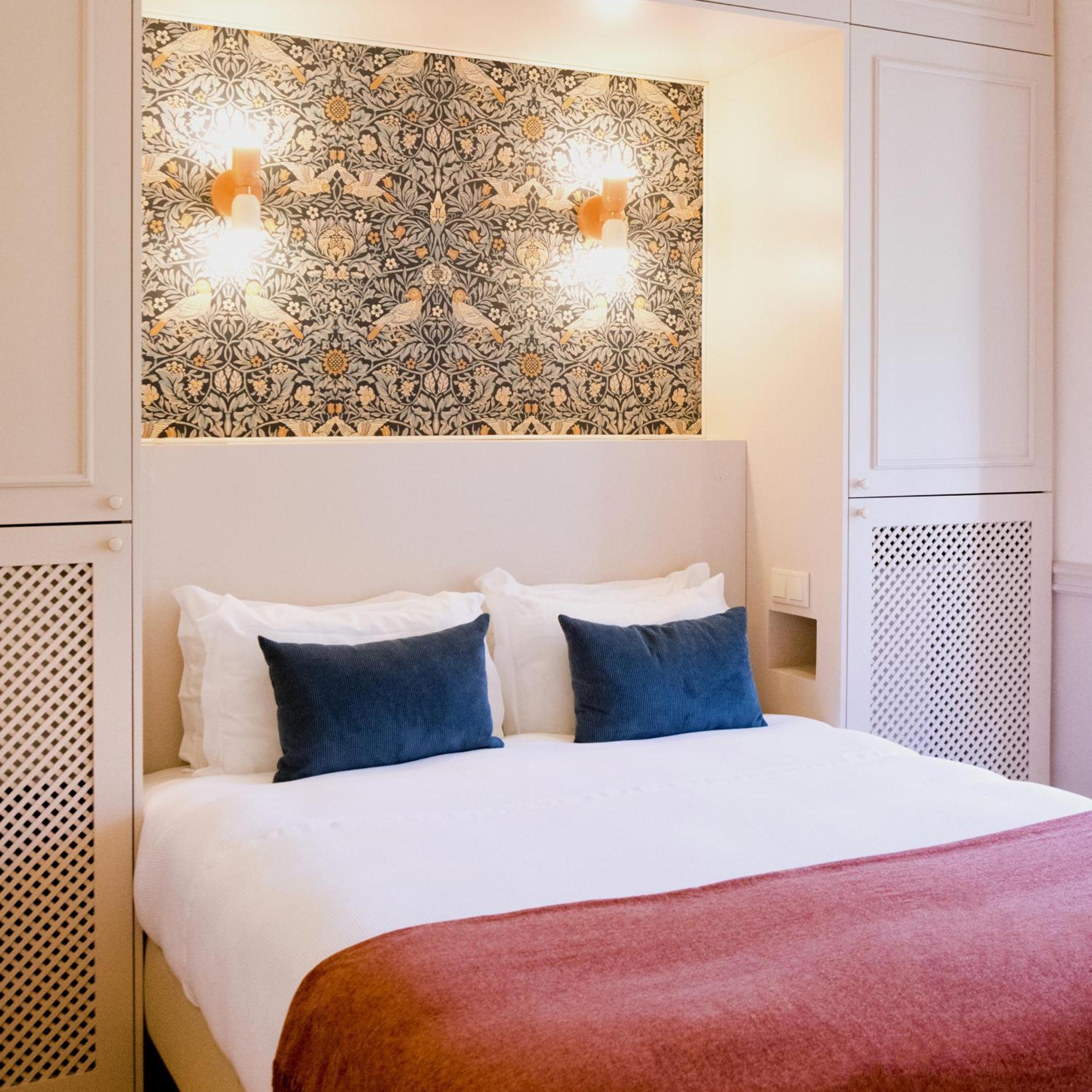 York House 4*