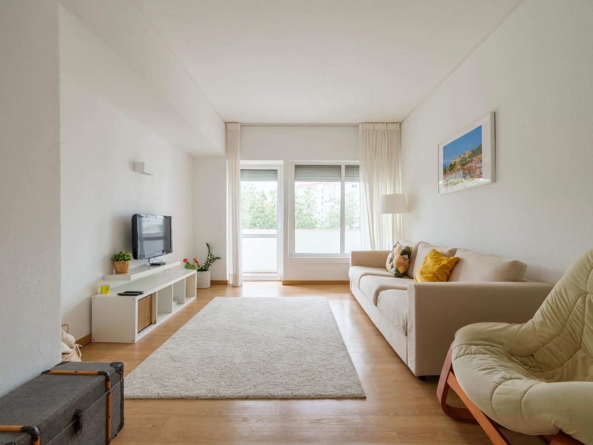 Olivais Spacious Near Airport Apartment
