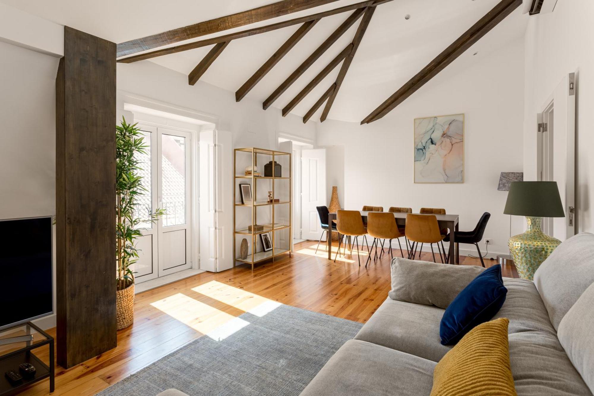 3br Duplex With Lift & Ac By Host For Us