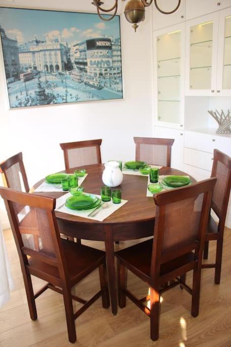 Sunny In Apartment Lisbon