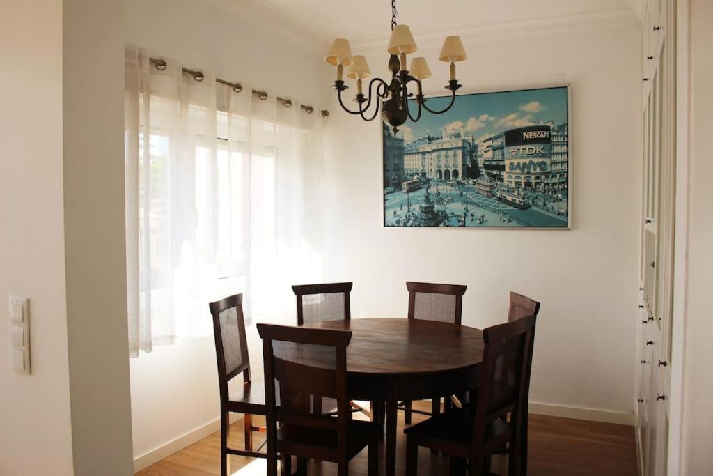 Sunny In Apartment Lisbon