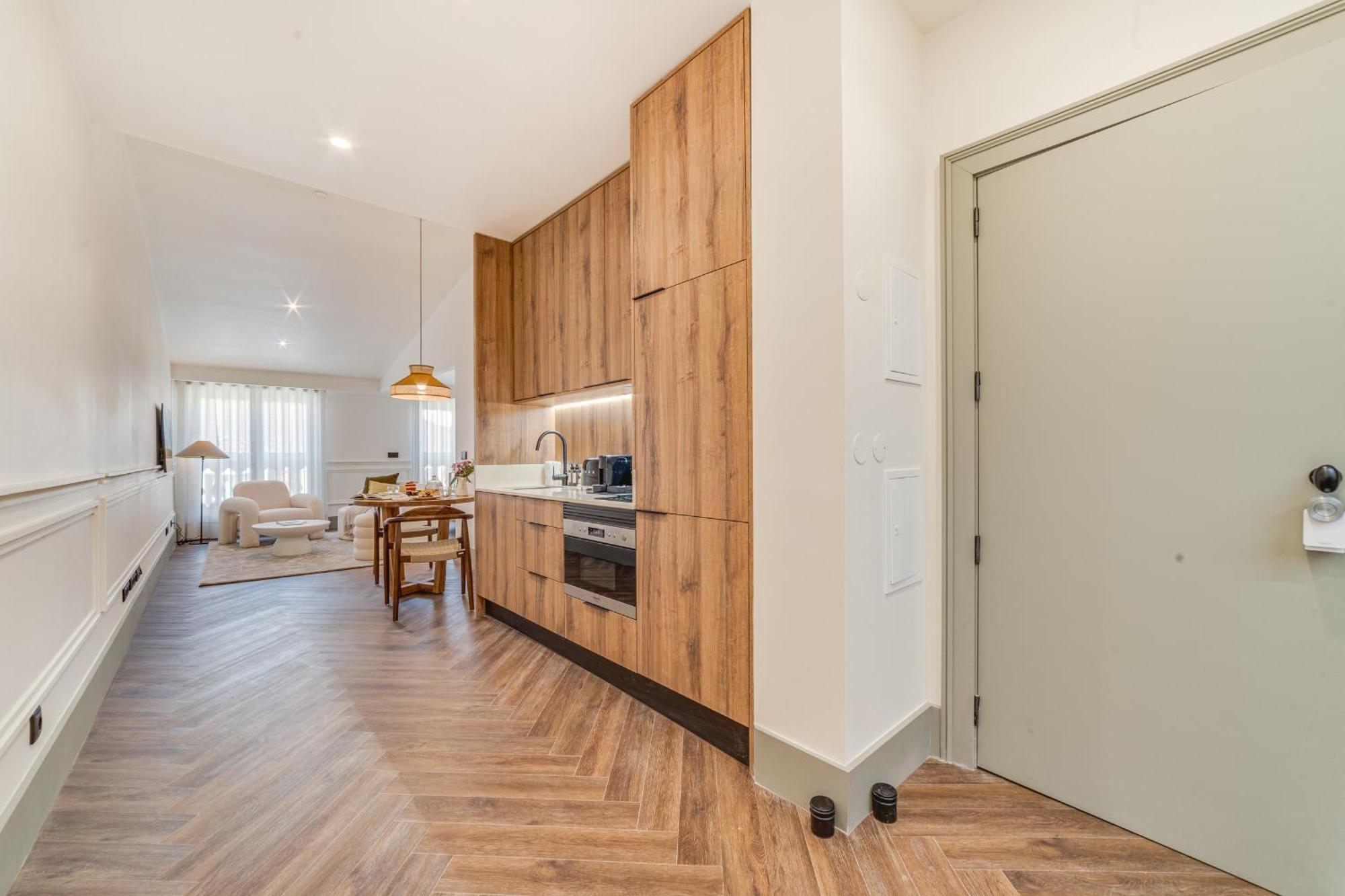 Hygge House Downtown Apartment