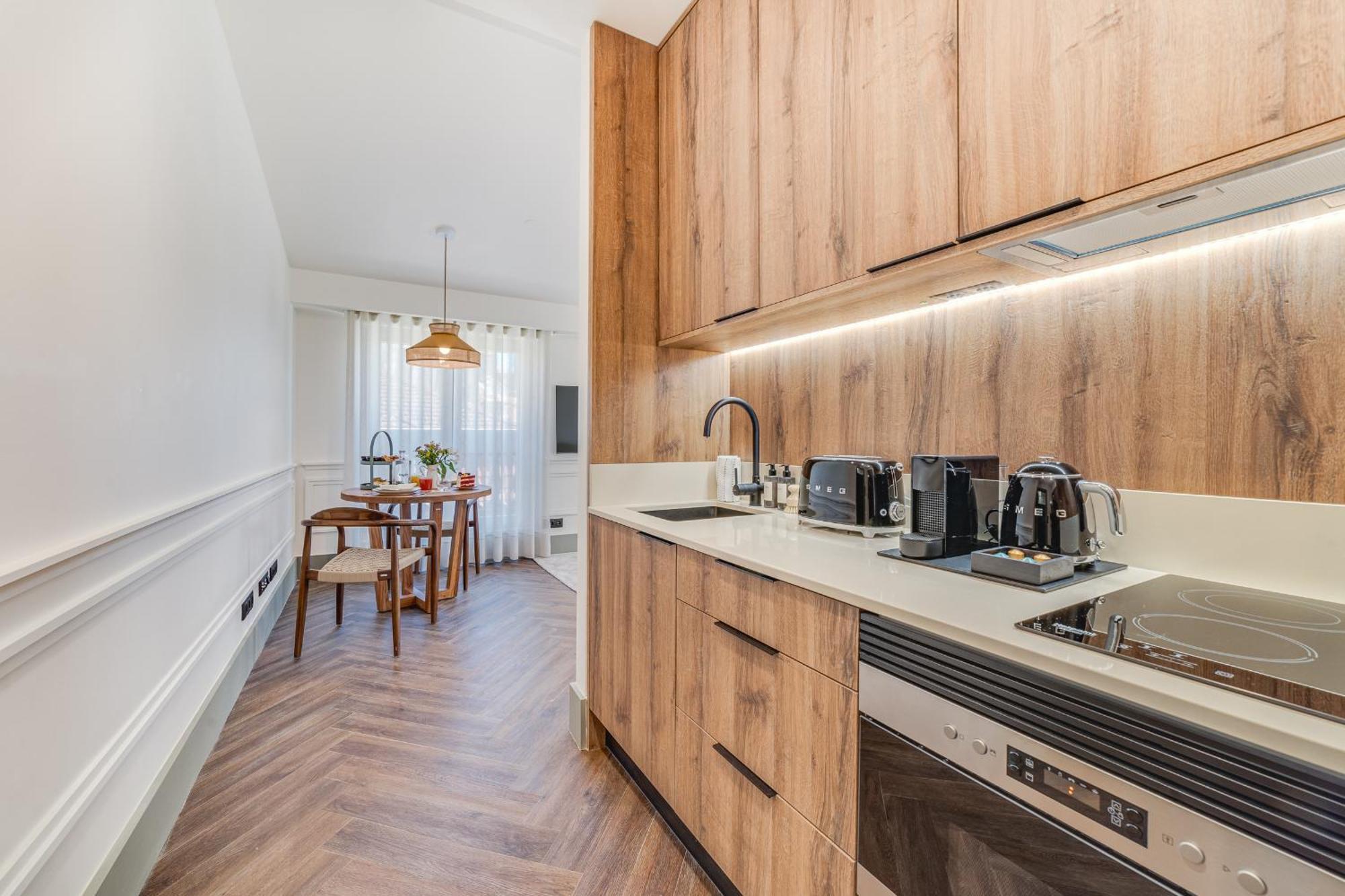 Hygge House Downtown Apartment *
