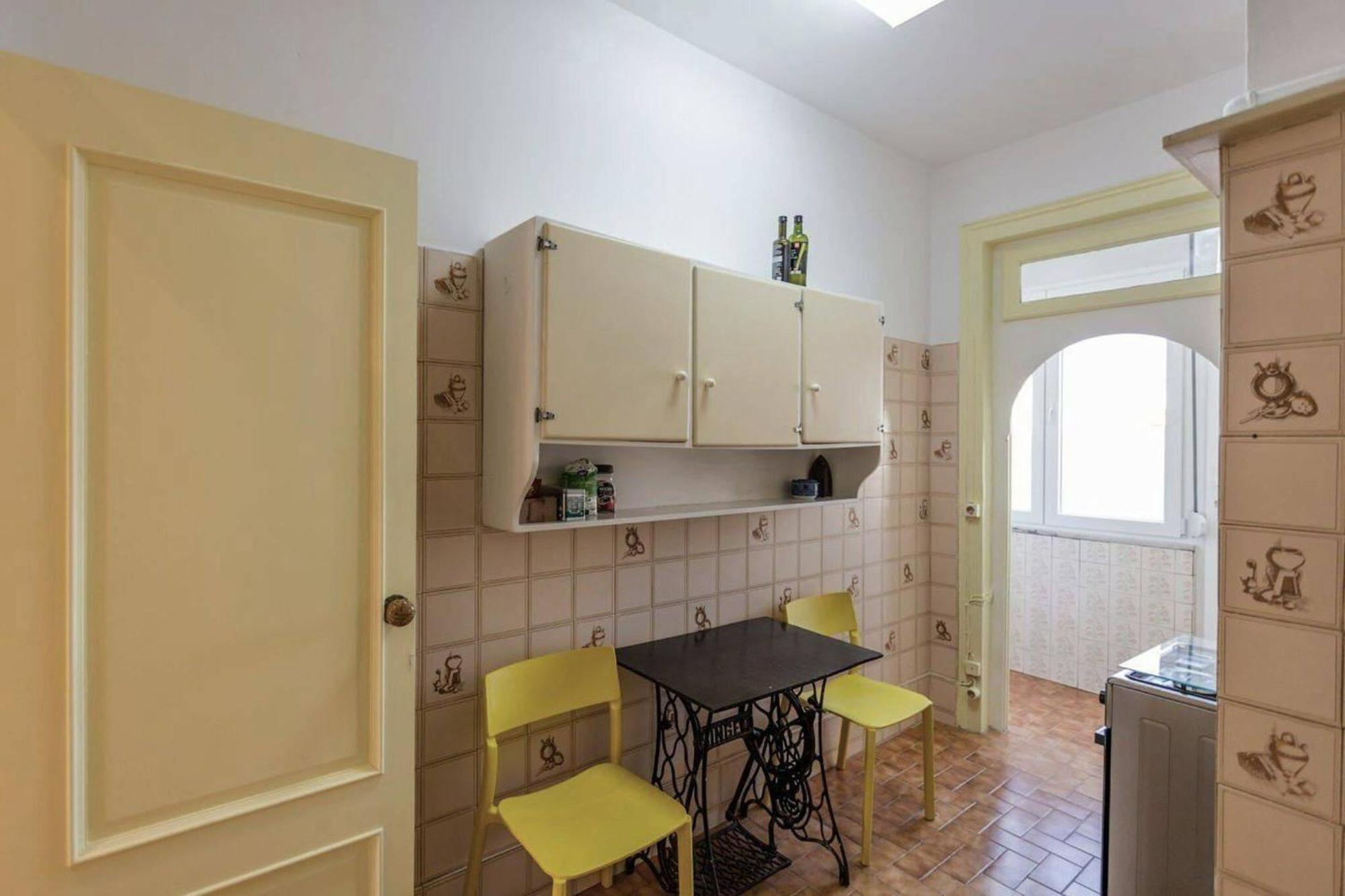 Apartment Charming Flat With 2 Bedrooms On Lisbon's 7th Hill Lisbon